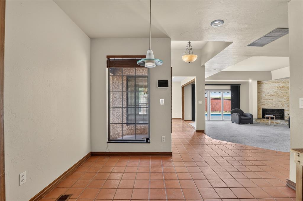 11901 Maple Ridge Road Property Photo 14