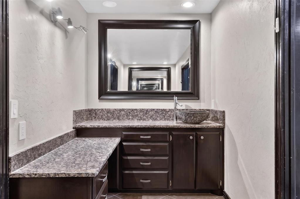 11901 Maple Ridge Road Property Photo 25