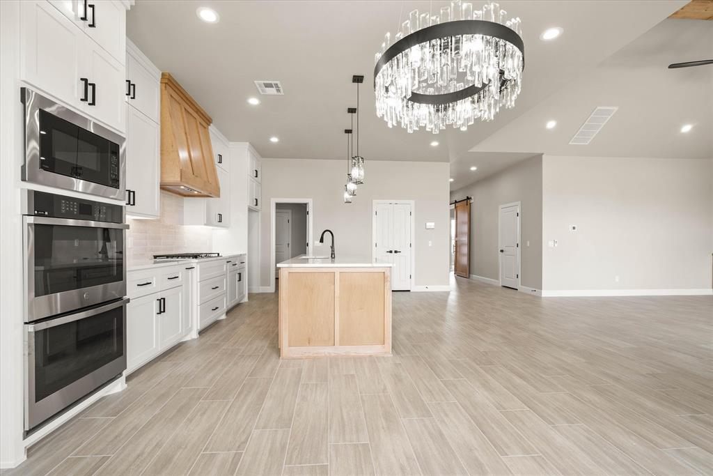 15609 Egerton Place Property Photo 20