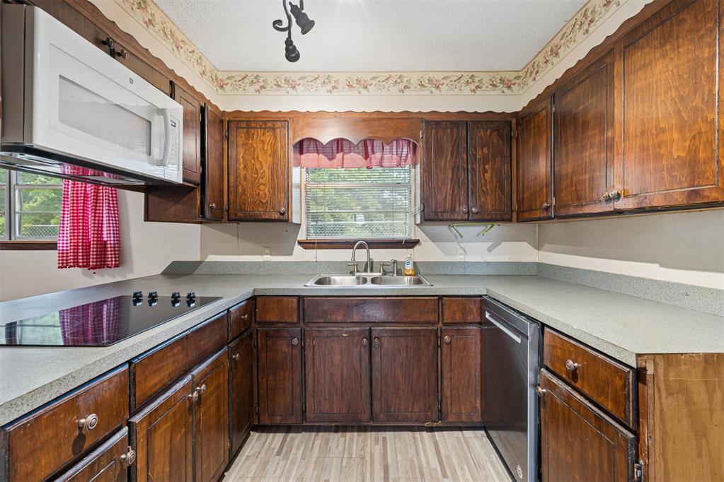 13979 State Highway 76 Property Photo 17