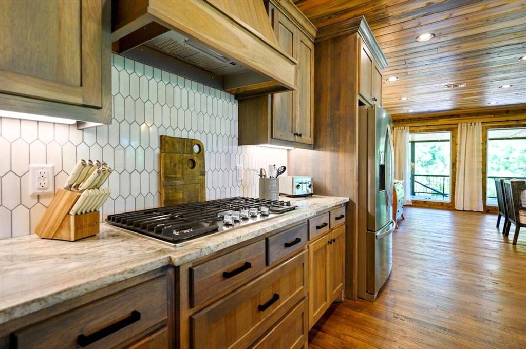 1700 Pine Hills Road Property Photo 6