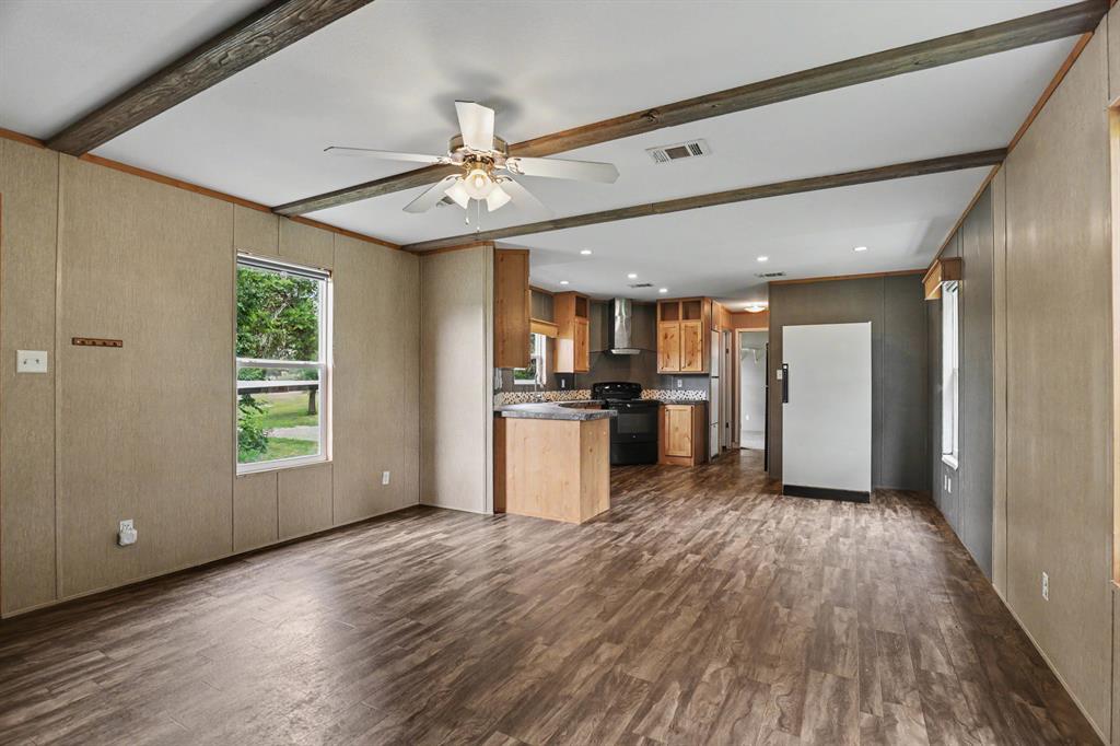 13919 E Maguire Road Property Photo 6