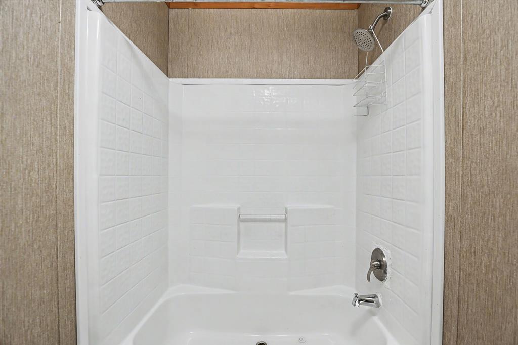 13919 E Maguire Road Property Photo 22
