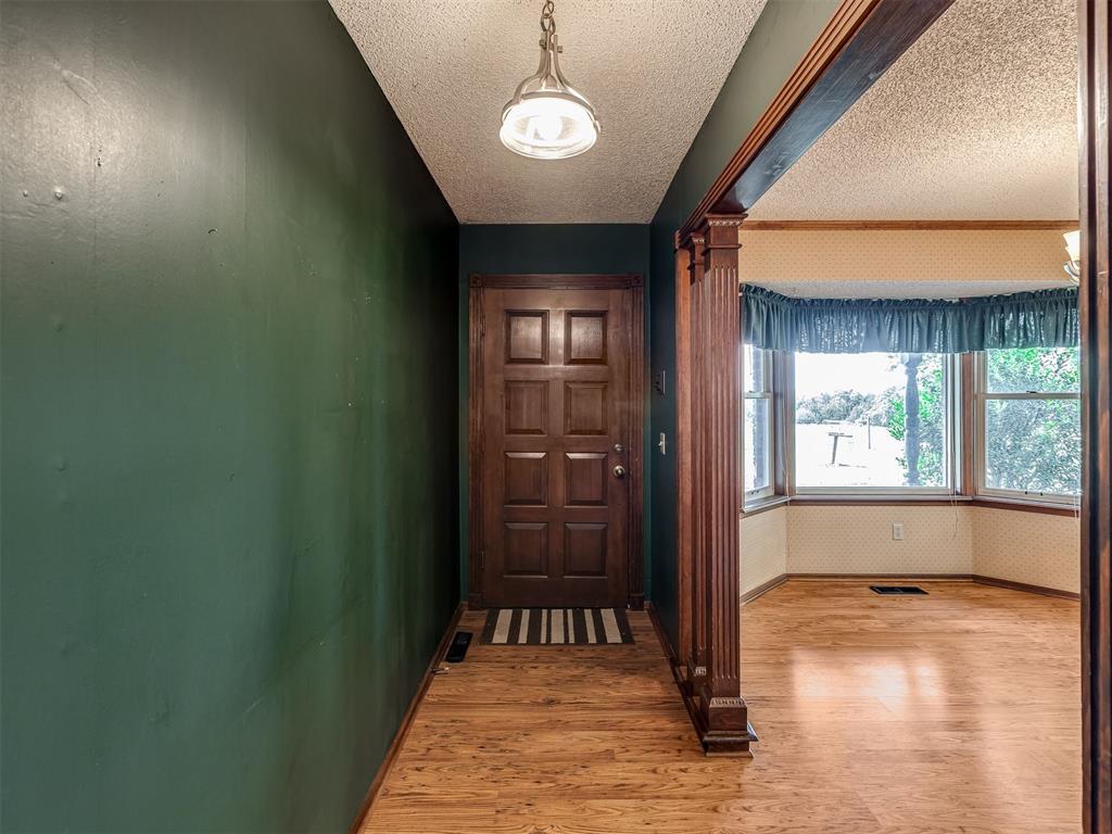 8600 Towering Oaks Property Photo 5