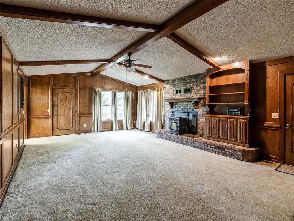 8600 Towering Oaks Property Photo 18