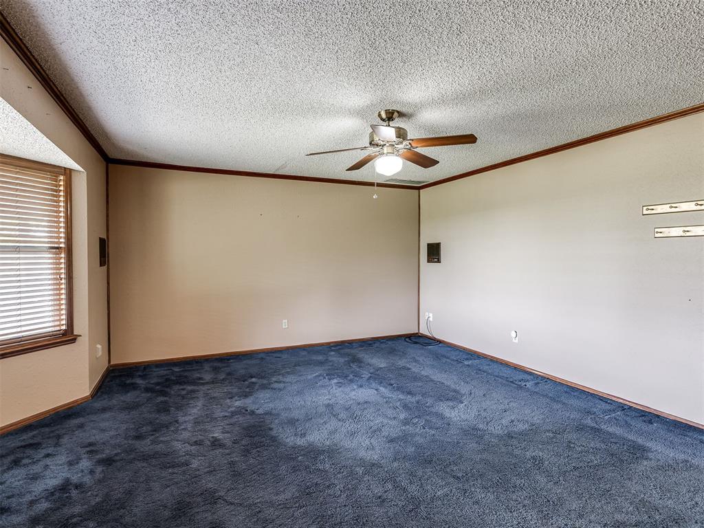 8600 Towering Oaks Property Photo 27