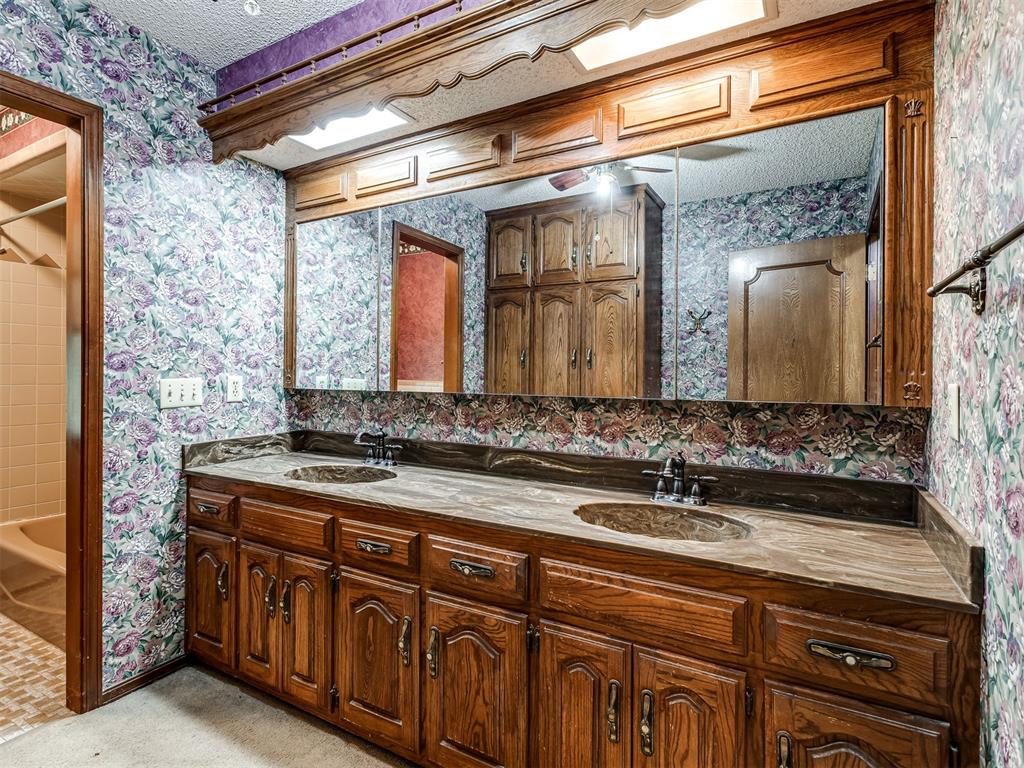 8600 Towering Oaks Property Photo 34