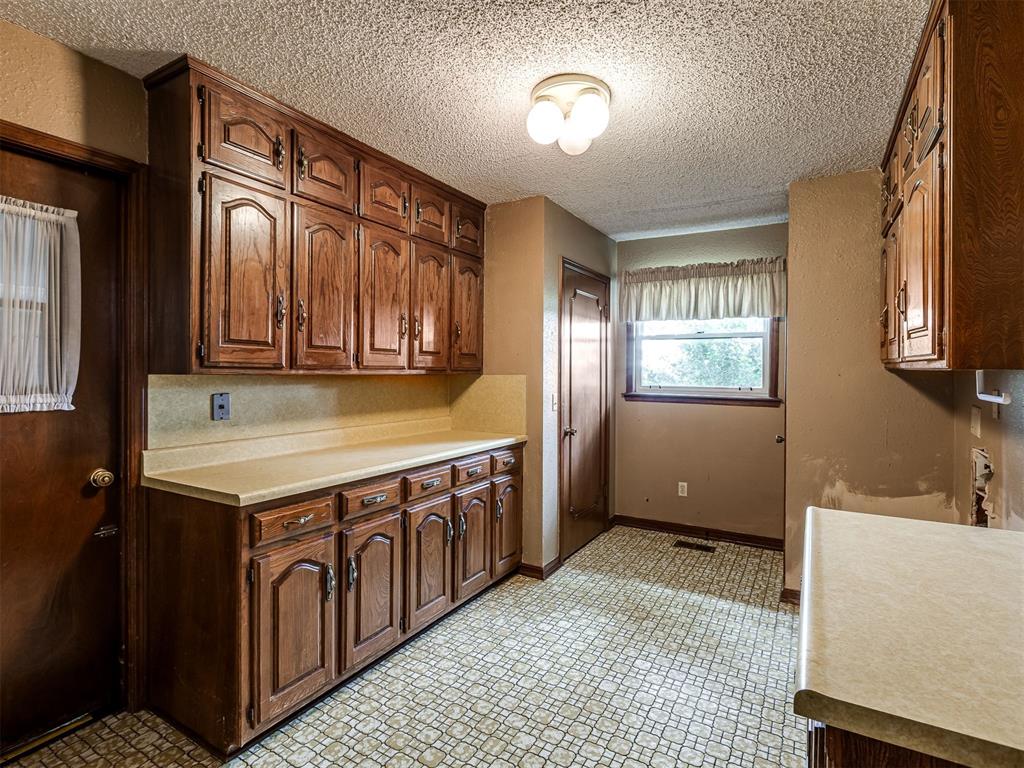 8600 Towering Oaks Property Photo 39