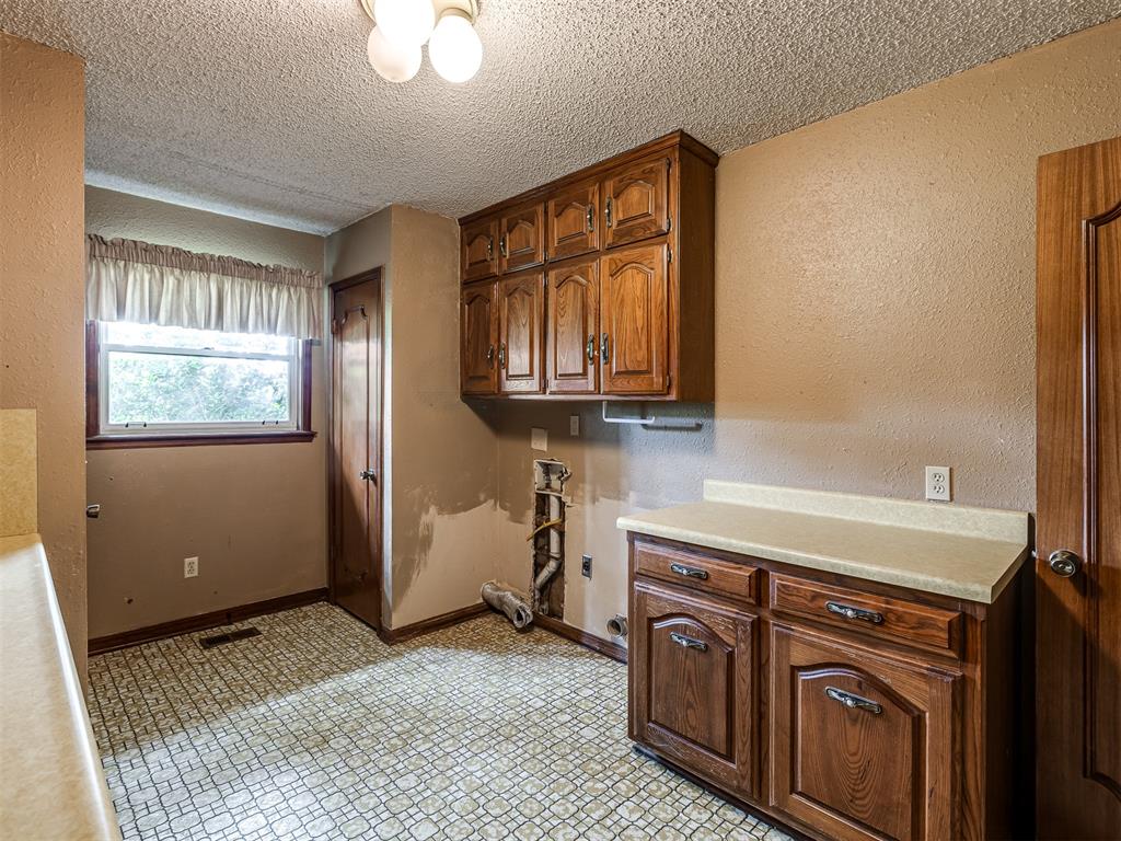 8600 Towering Oaks Property Photo 40
