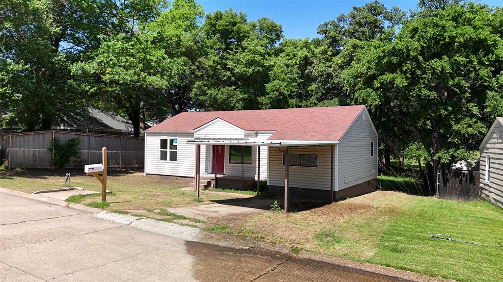 1226349 Property Photo 3