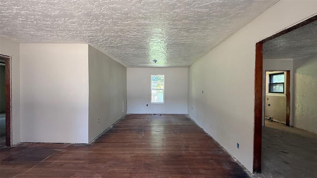 1226349 Property Photo 22