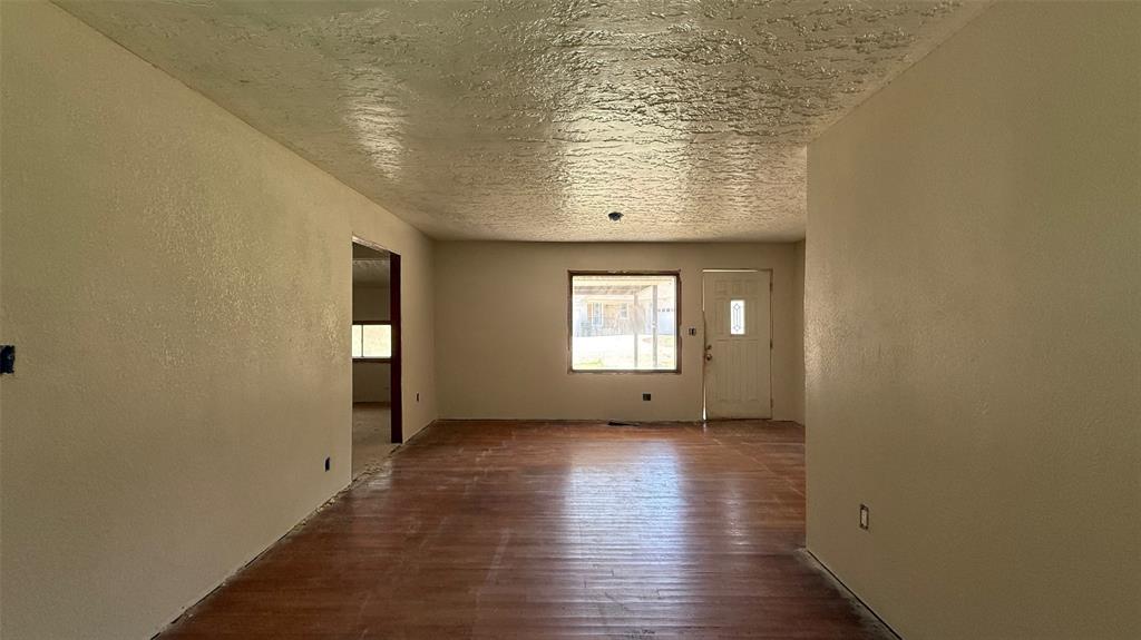 1226349 Property Photo 31