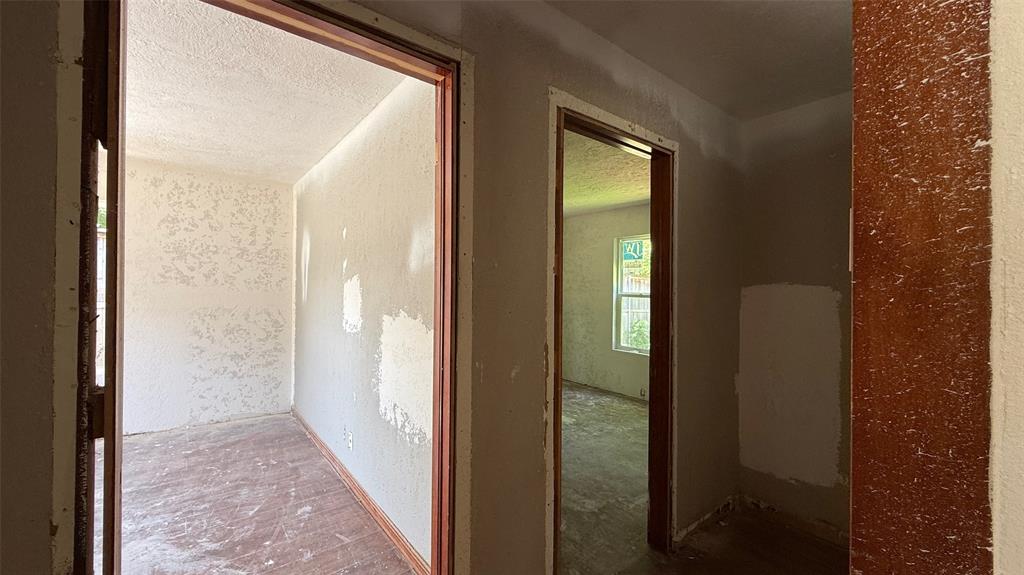 1226349 Property Photo 33