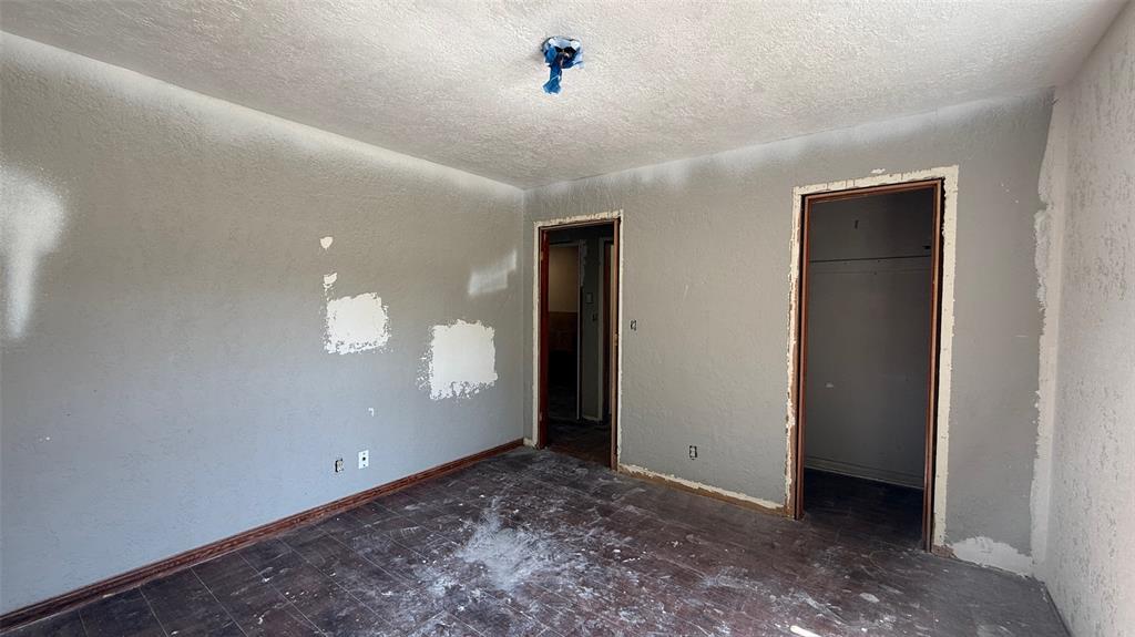 1226349 Property Photo 35