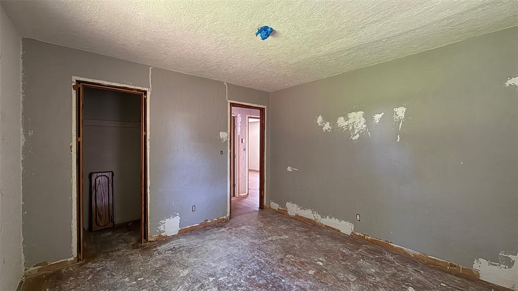 1226349 Property Photo 44
