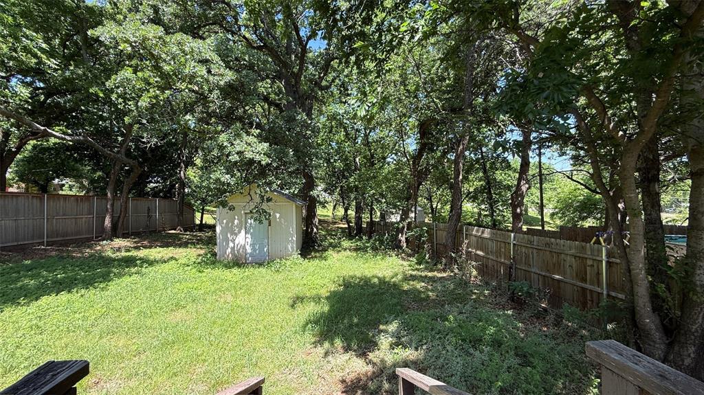1226349 Property Photo 47