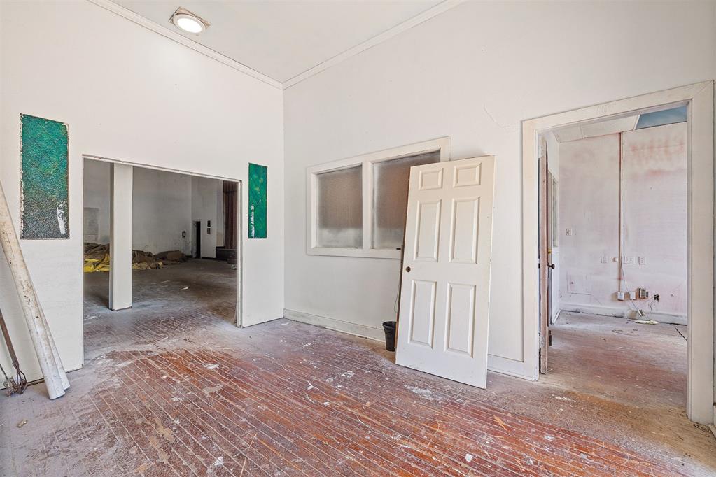 100 E Foreman Street Property Photo 7
