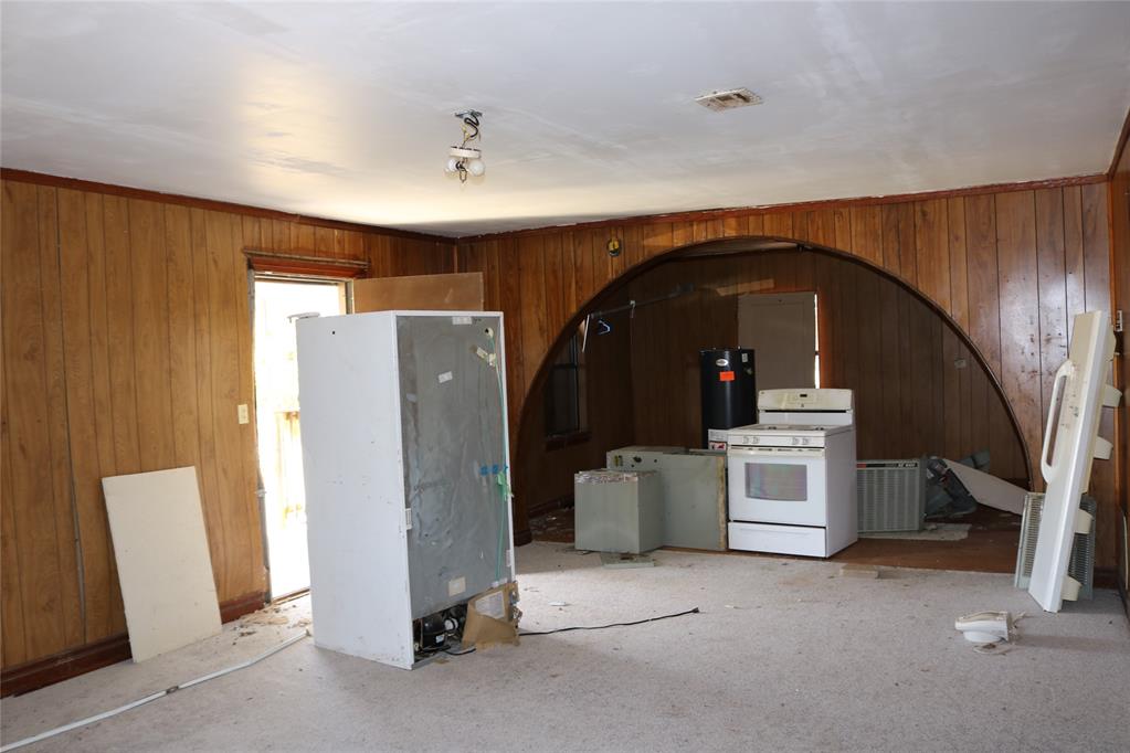 1226412 Property Photo 5