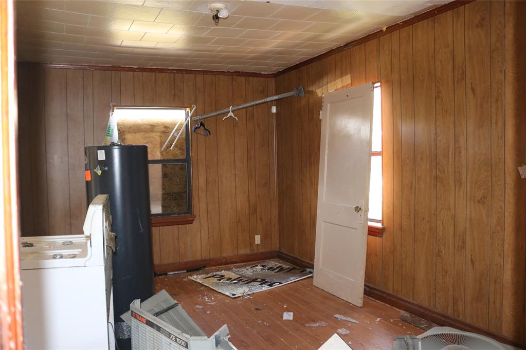 1226412 Property Photo 8
