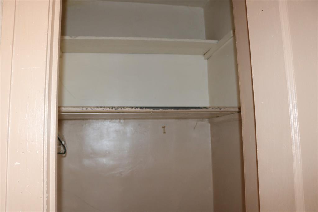 1226412 Property Photo 10