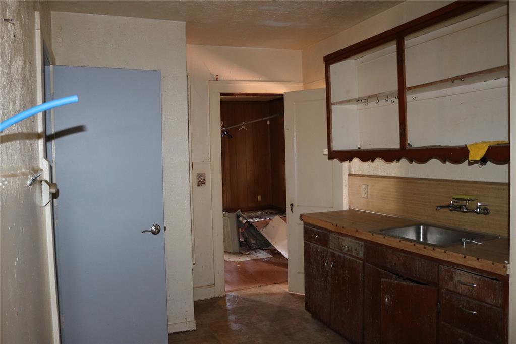 1226412 Property Photo 11