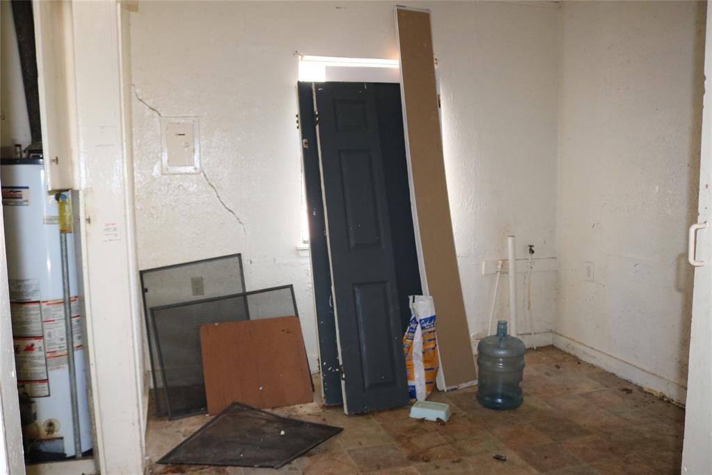 1226412 Property Photo 12