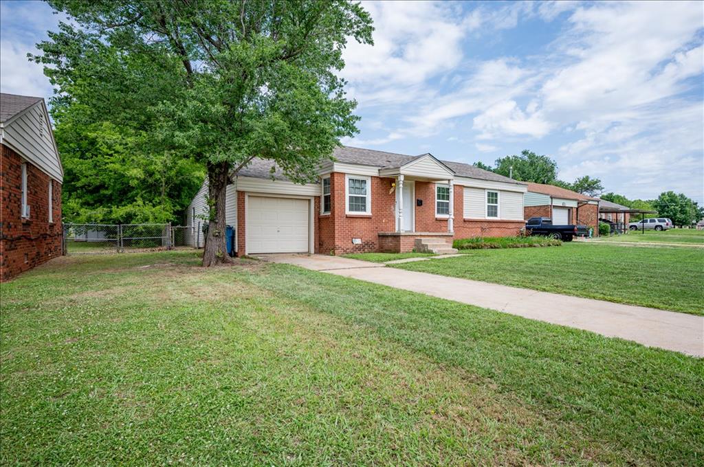 213 E Atkinson Drive Property Photo 2