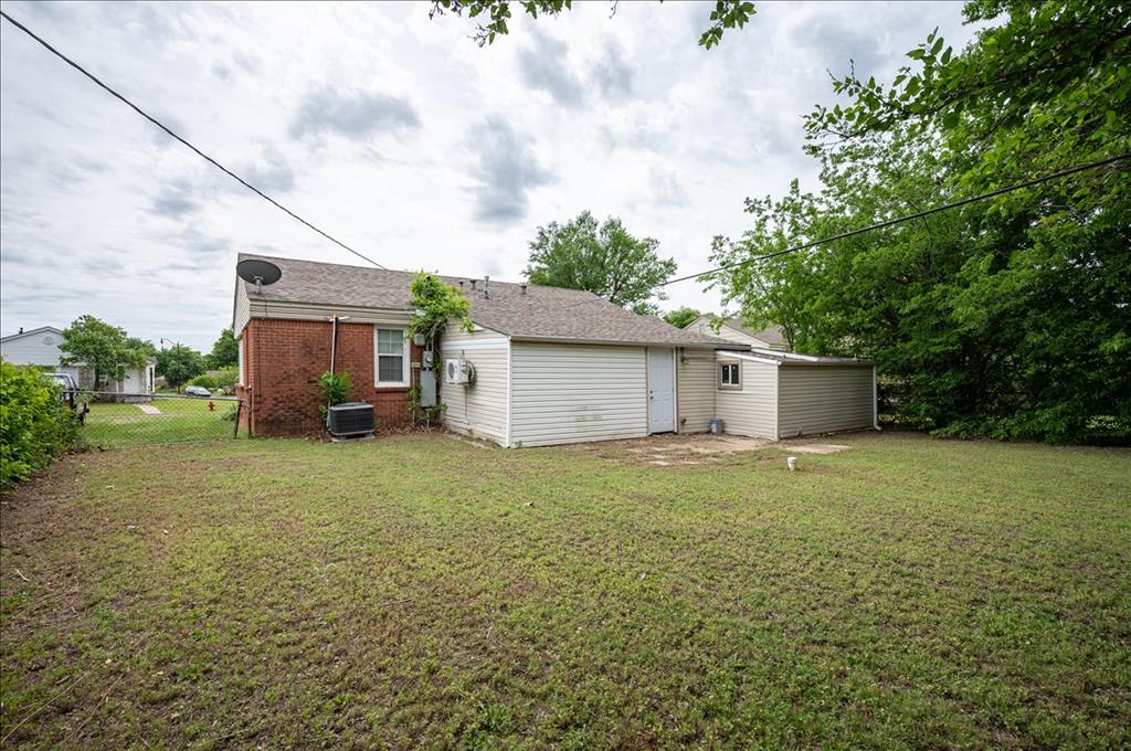 213 E Atkinson Drive Property Photo 5