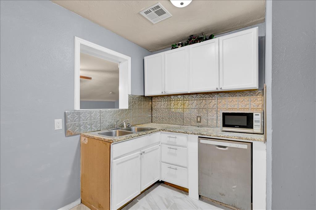 213 E Atkinson Drive Property Photo 10