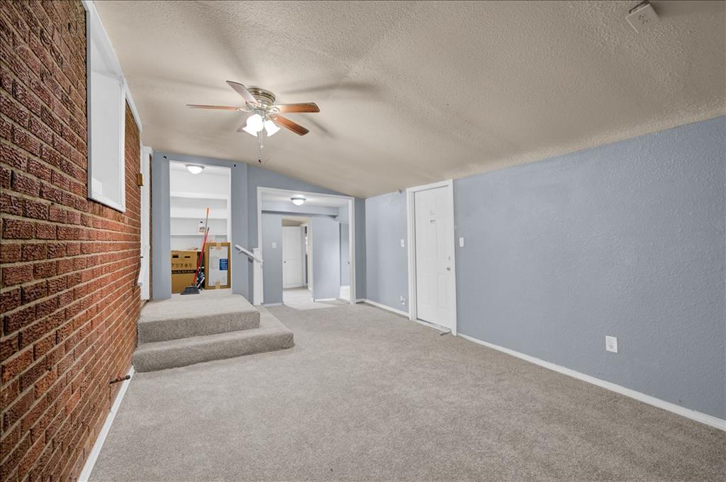 213 E Atkinson Drive Property Photo 13