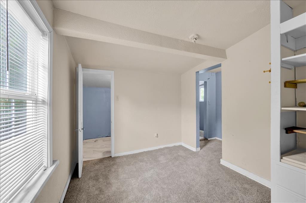 213 E Atkinson Drive Property Photo 16