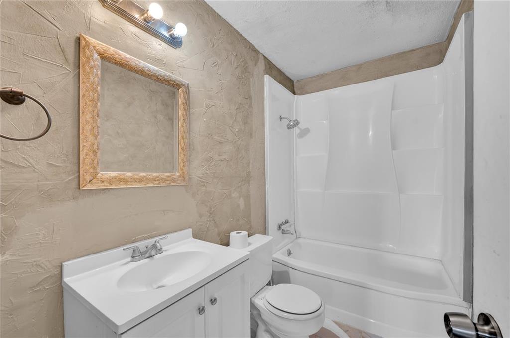 213 E Atkinson Drive Property Photo 20