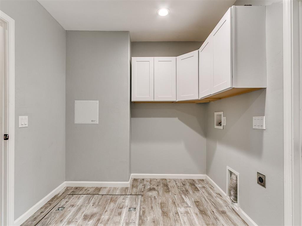 208 E Broadway Avenue Property Photo 40