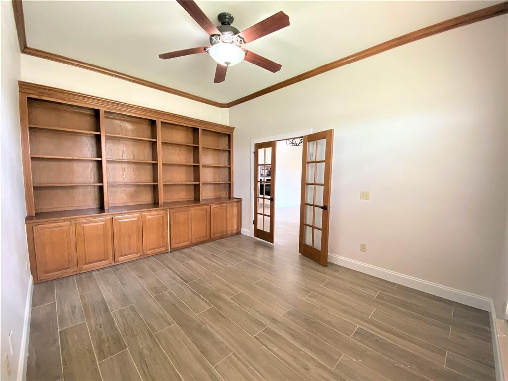 16700 Brewster Lane Property Photo 8