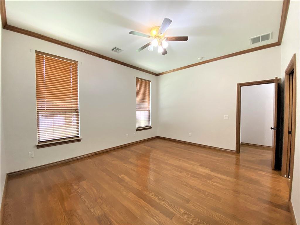 16700 Brewster Lane Property Photo 15