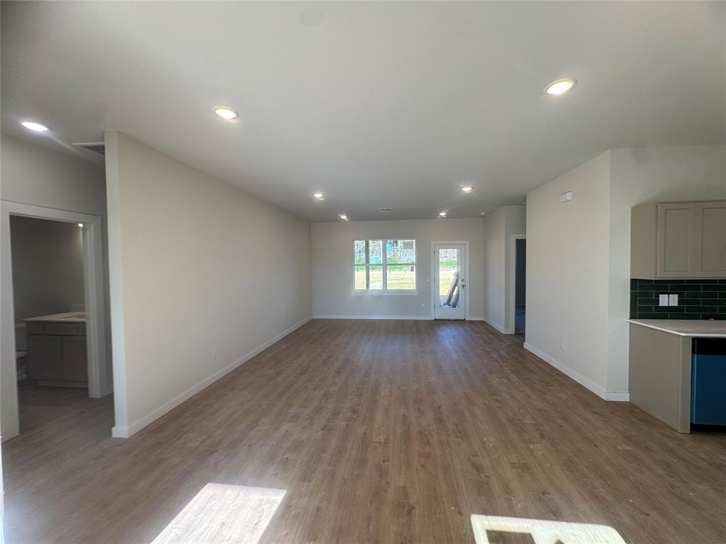 7231 S Douglas Property Photo 4