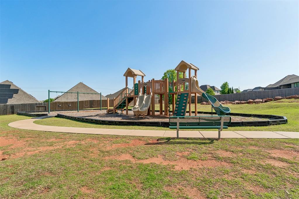 912 Nw 185th Street Property Photo 43