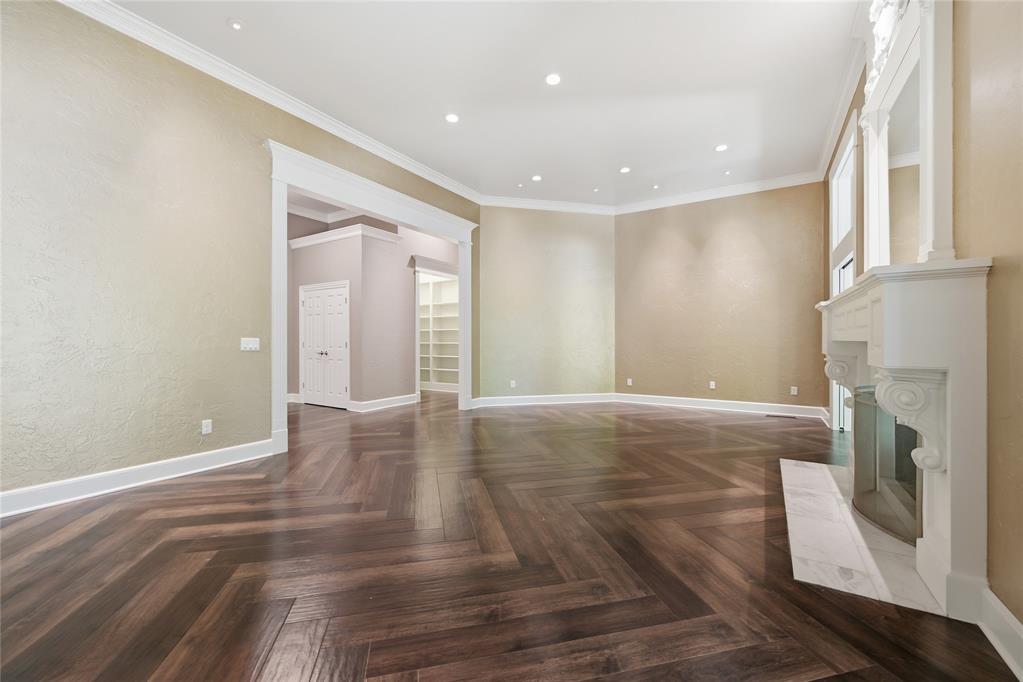 2500 Perth Drive Property Photo 22