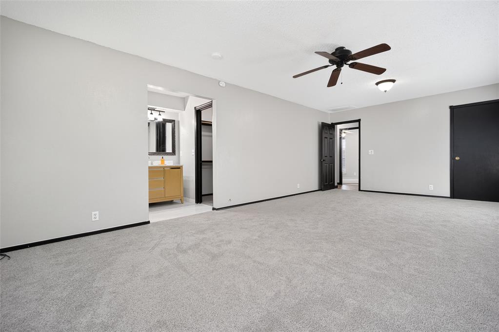 108 W Parkland Drive Property Photo 13