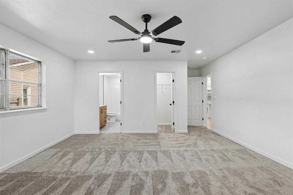 210 E Vida Way Property Photo 8