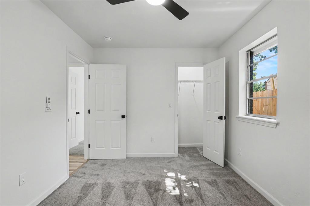 210 E Vida Way Property Photo 14