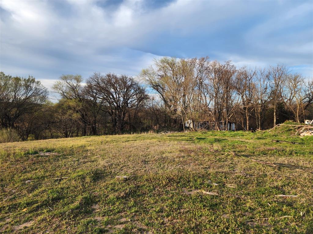 205 N Biddle Avenue Property Photo 3