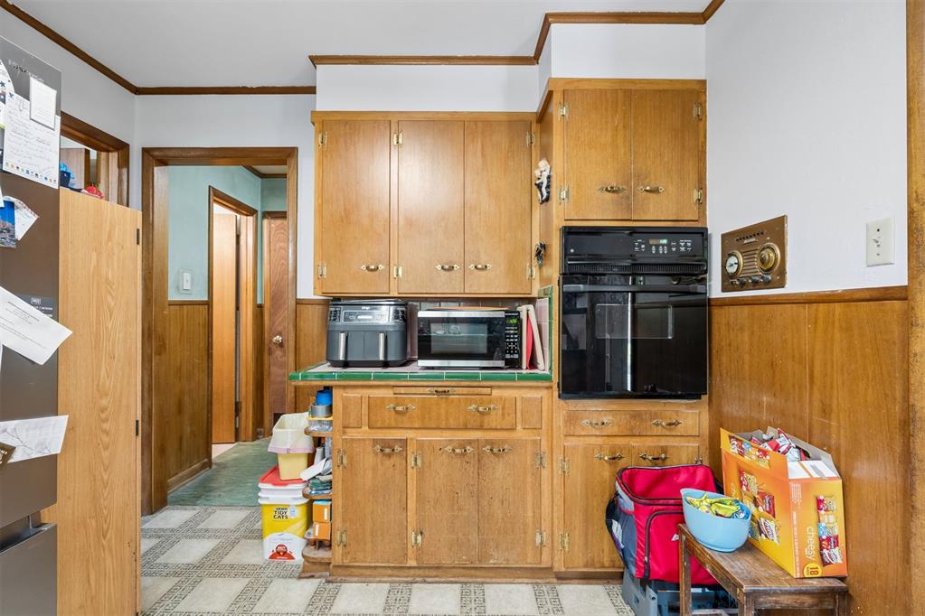 111 Crestmont Avenue Property Photo 14