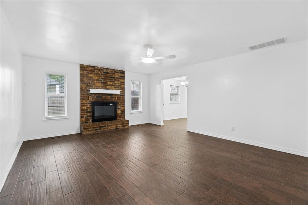 967 Heritage Mansion Property Photo 2