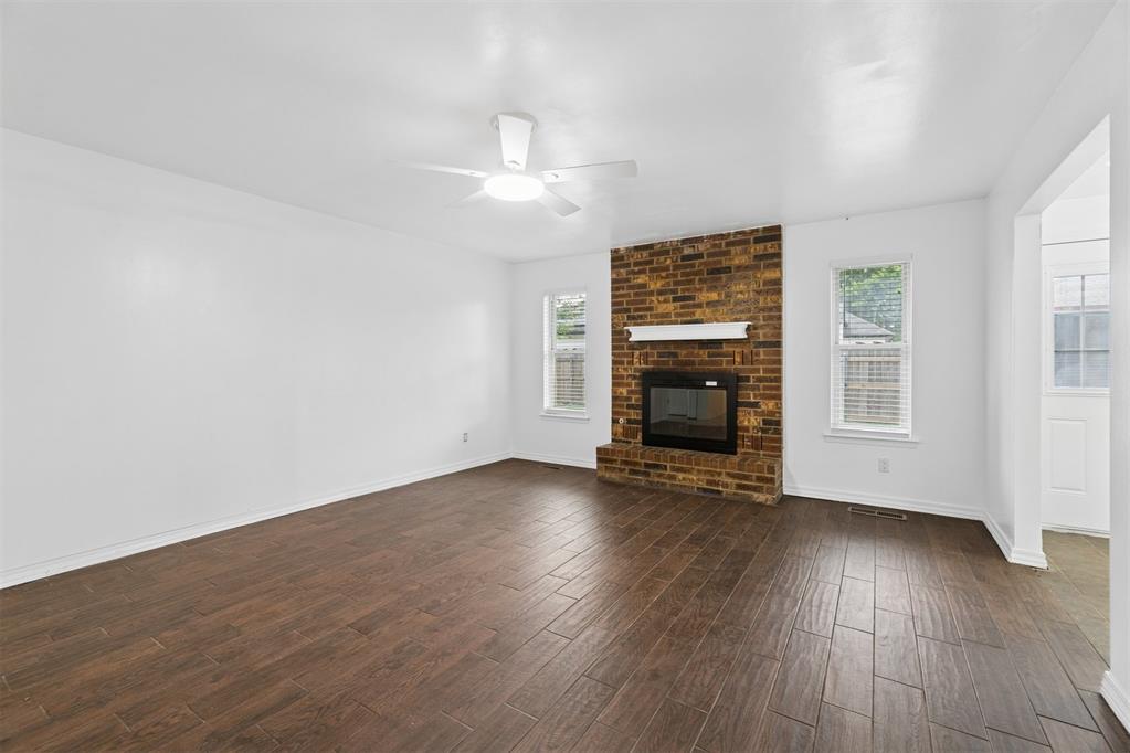 967 Heritage Mansion Property Photo 7