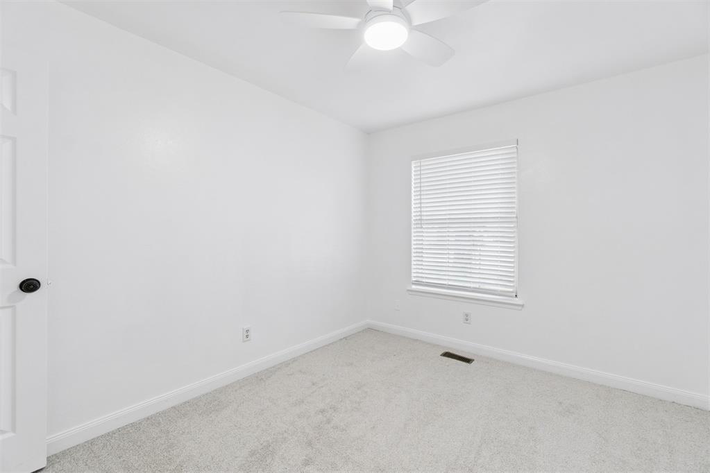 967 Heritage Mansion Property Photo 28