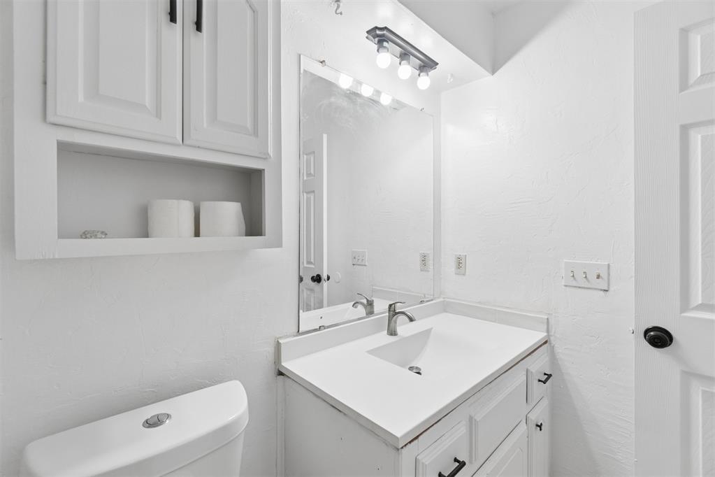 967 Heritage Mansion Property Photo 31