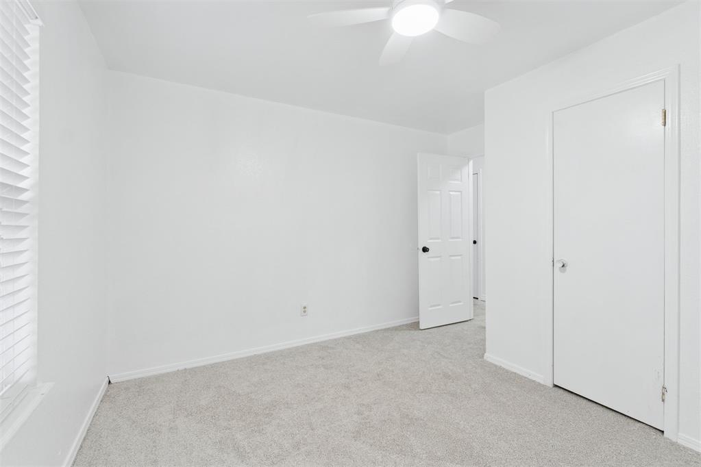 967 Heritage Mansion Property Photo 34