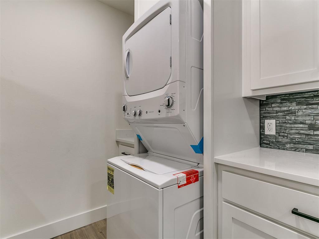 1805 N Gatewood Avenue 1 & 2 Property Photo 8
