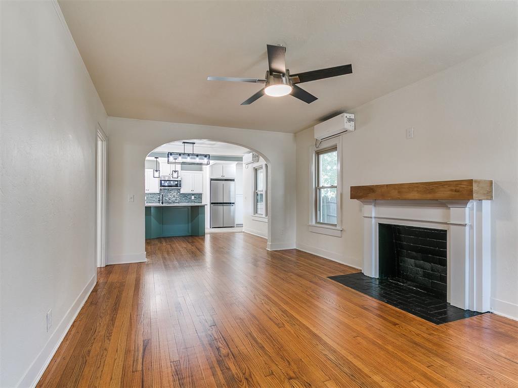 1805 N Gatewood Avenue 1 & 2 Property Photo 9